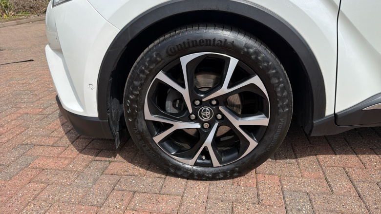 Toyota C-HR 1.8 Hybrid Dynamic 5dr CVT Hybrid Hatchback